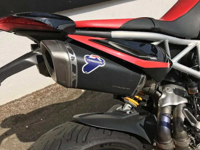 HYPERMOTARD