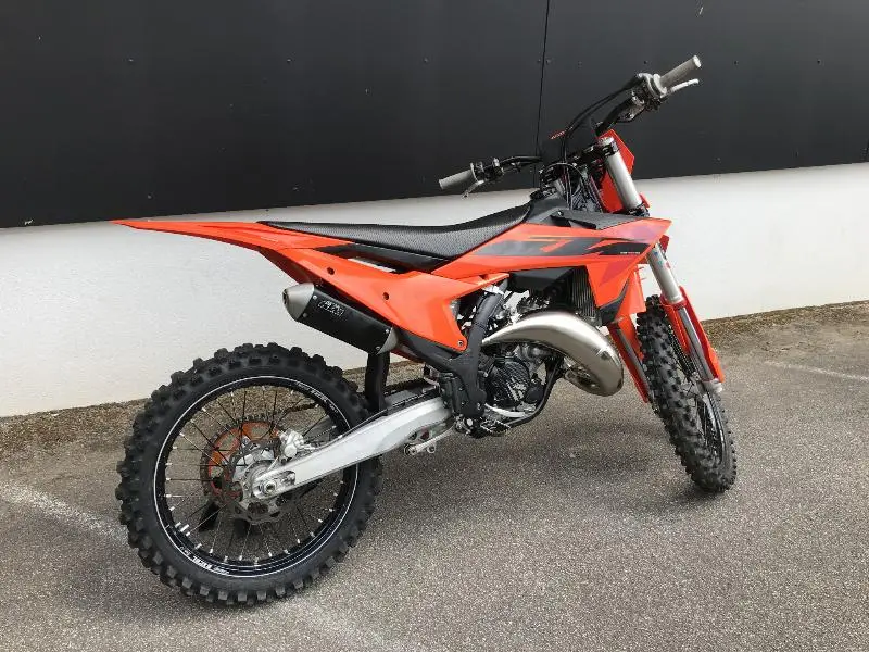 125 SX