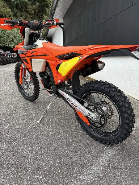 125 XCW