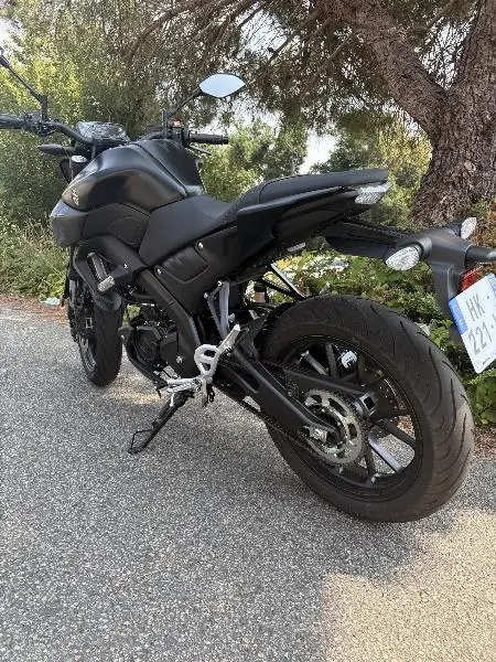 MT125 ABS