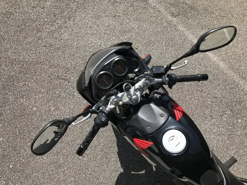 CBR 125 R