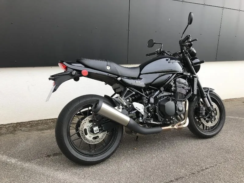Z 900