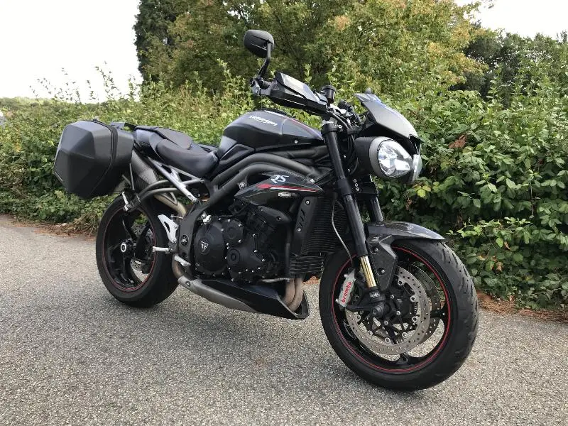 SPEED TRIPLE 1050 RS