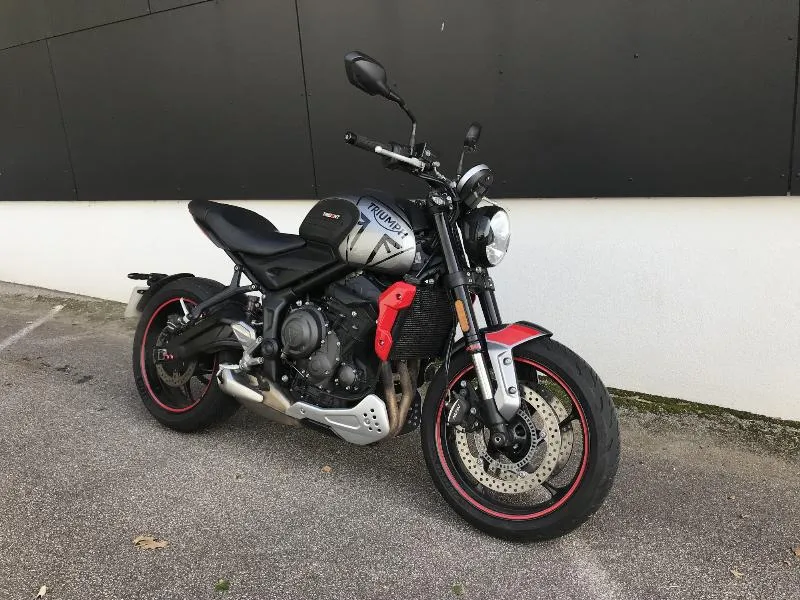 TRIDENT 660