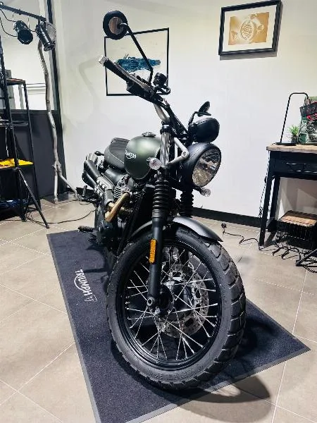 SCRAMBLER 900
