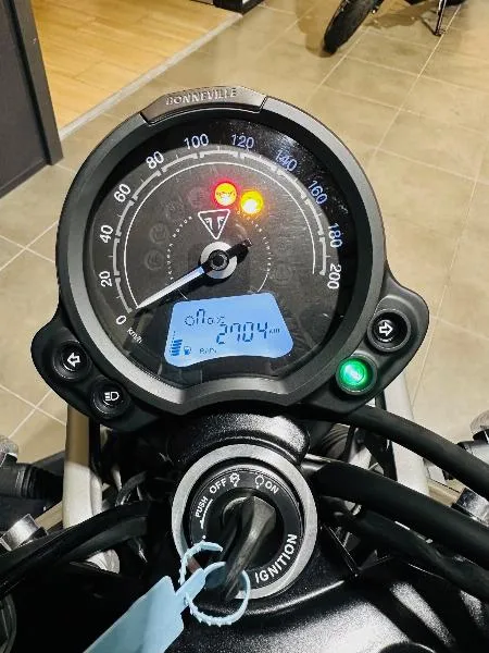 SCRAMBLER 900