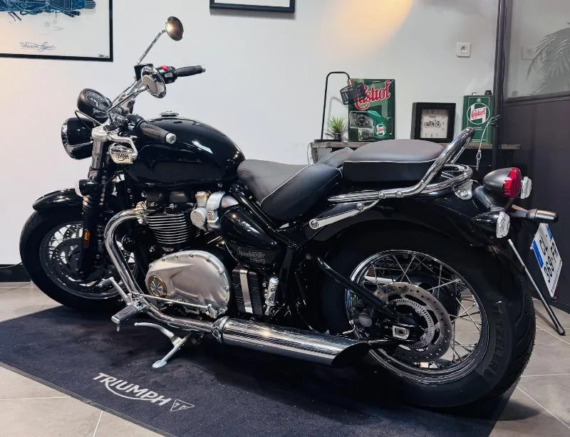 BONNEVILLE SPEEDMASTER 1200