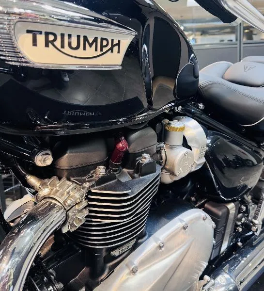 BONNEVILLE SPEEDMASTER 1200