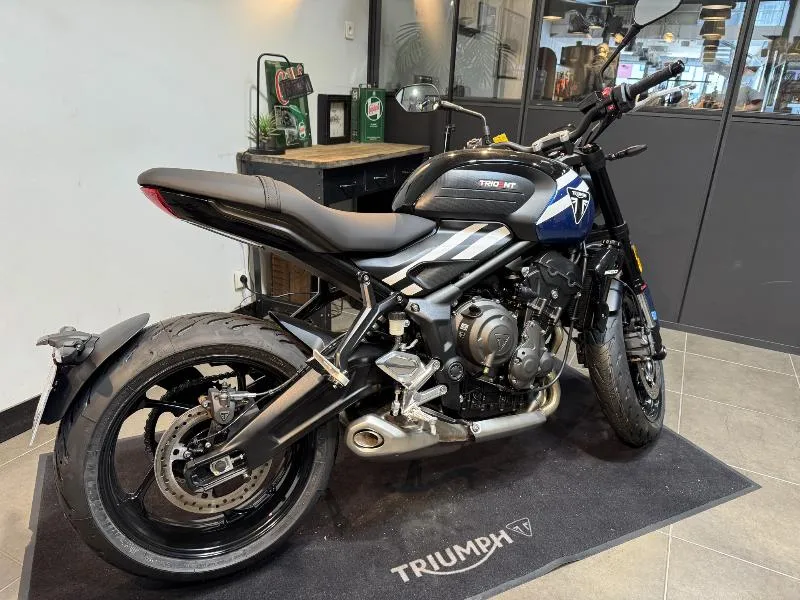 TRIDENT 660