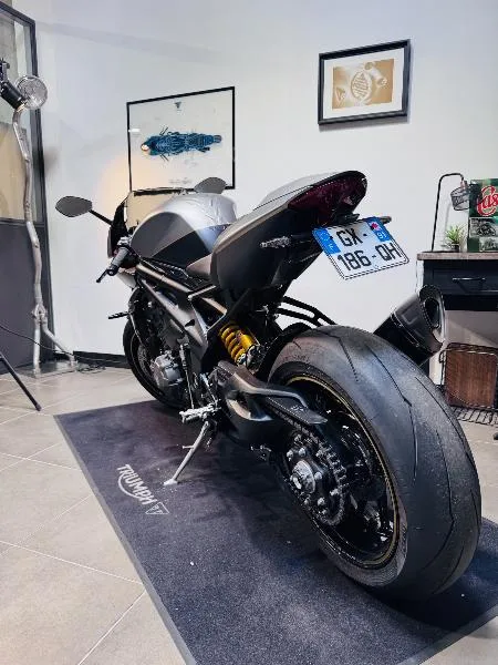 SPEED TRIPLE 1200 RR