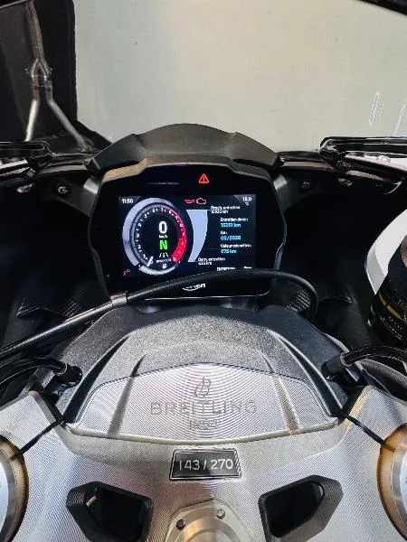 SPEED TRIPLE 1200 RR