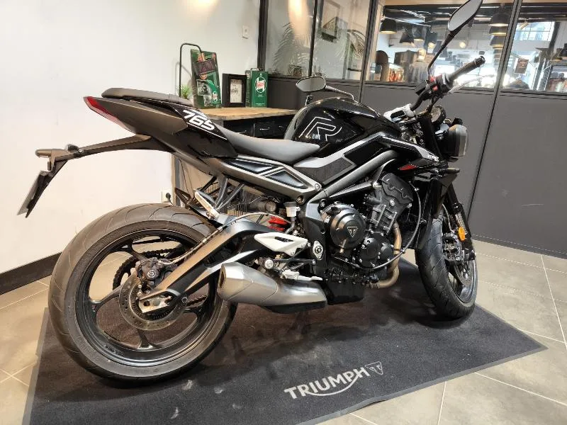 STREET TRIPLE 765 R