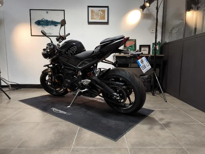 STREET TRIPLE 765 R