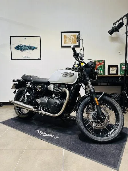 Bonneville T100