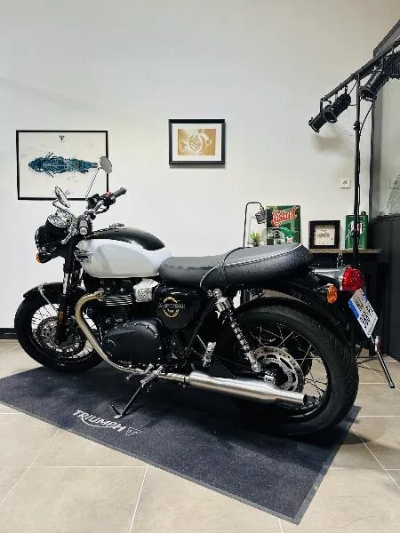 Bonneville T100