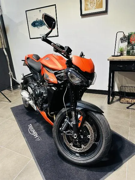 STREET TRIPLE 765 R
