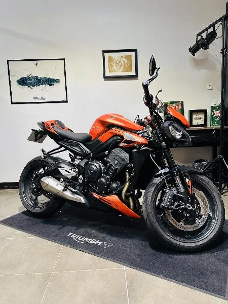 STREET TRIPLE 765 R