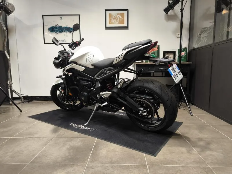 STREET TRIPLE 765 R