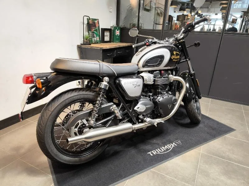 Bonneville T100