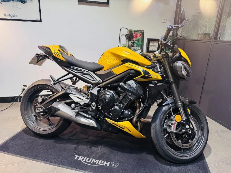 STREET TRIPLE 765 RS