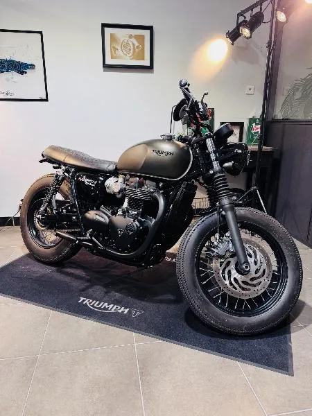 Bonneville T120 Black