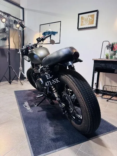 Bonneville T120 Black