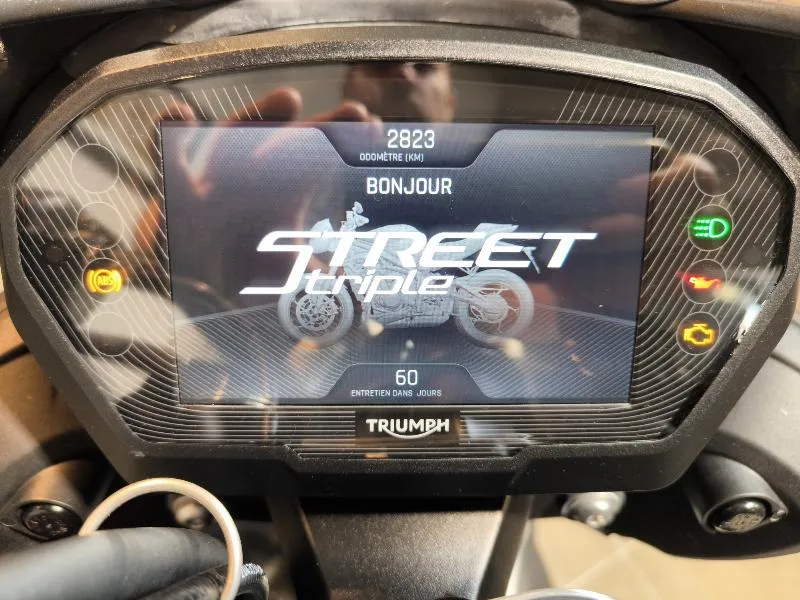 STREET TRIPLE 765 RS
