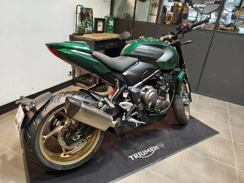 TRIDENT 800