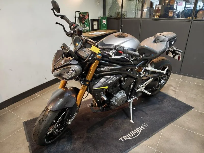 SPEED TRIPLE 1200 RS