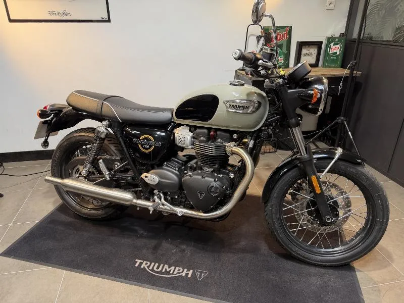 Bonneville T100