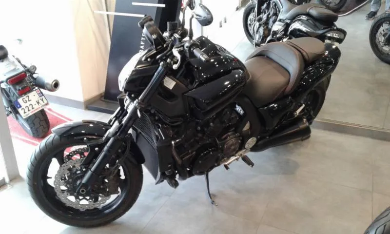VMAX 1700