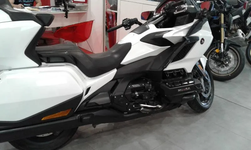 GL 1800 GOLDWING TOURING DCT