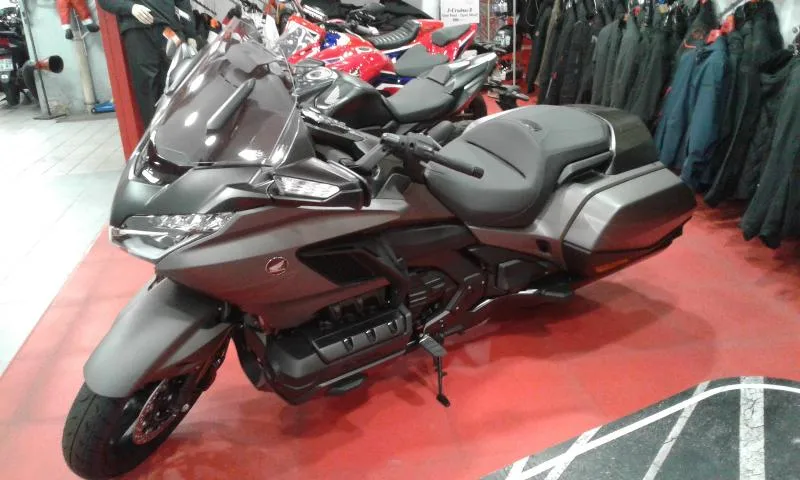 GL 1800 GOLDWING DCT