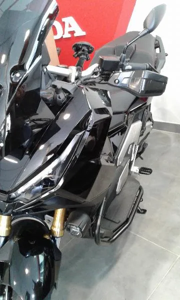XADV 750 DCT