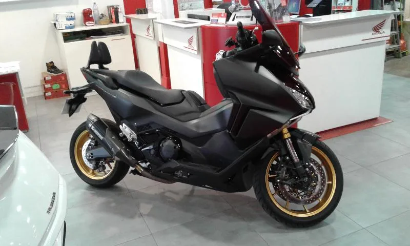 NSS FORZA 750
