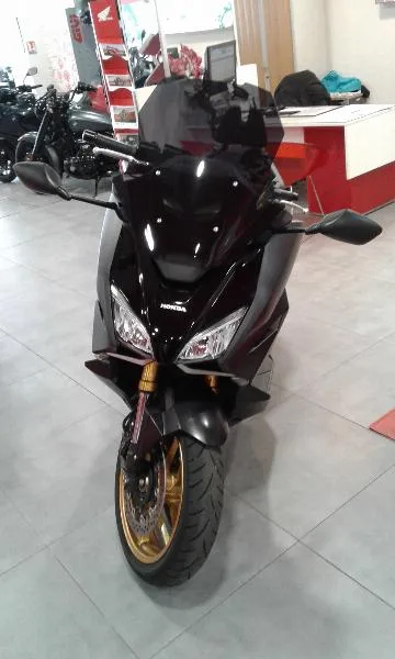NSS FORZA 750