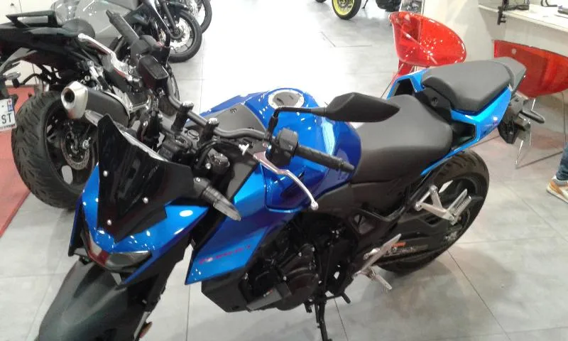 CB 750 HORNET