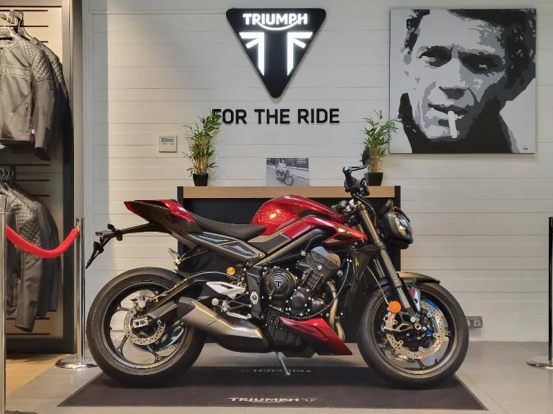 STREET TRIPLE 765 RS 2025