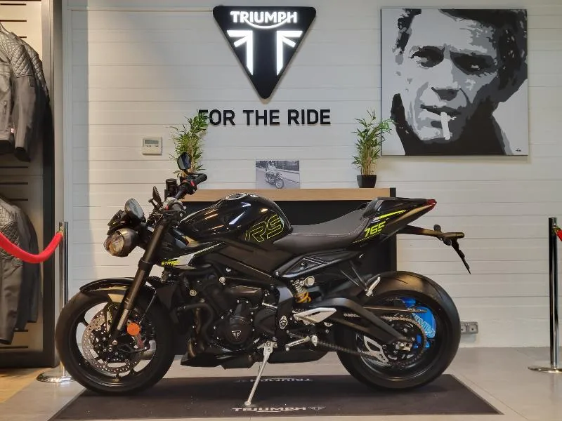 STREET TRIPLE 765 RS