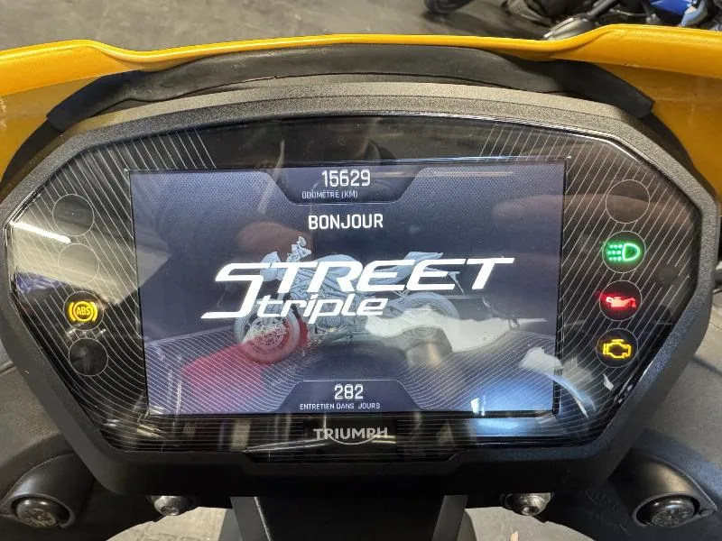 STREET TRIPLE 765 RS