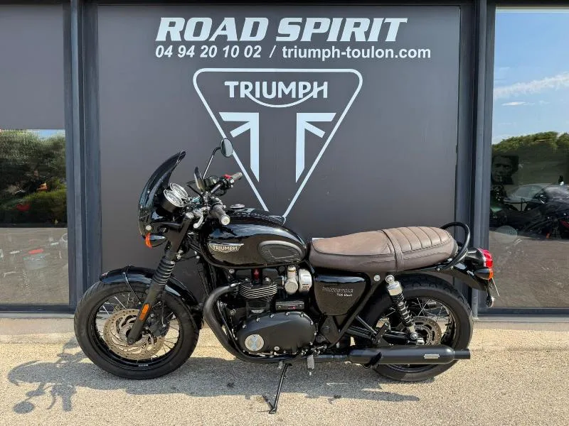 Bonneville T120 Black