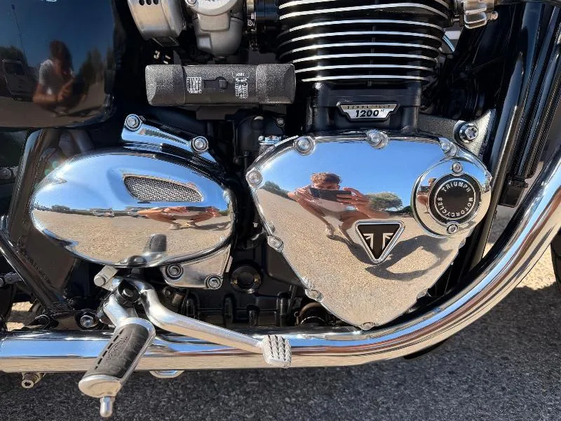 BONNEVILLE T120 DIAMOND