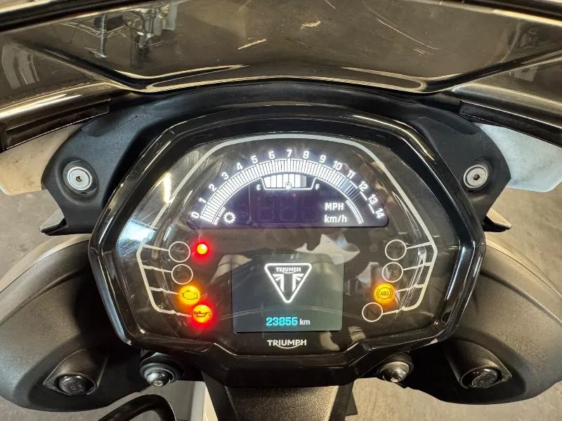 STREET TRIPLE 765 R A2