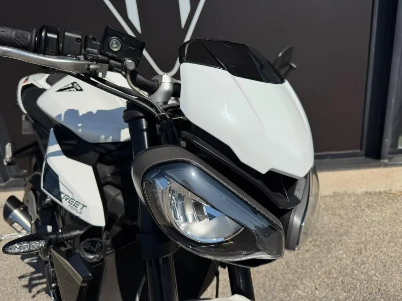 STREET TRIPLE 765 R A2