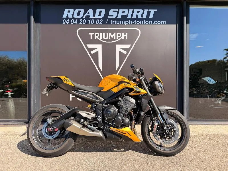 STREET TRIPLE 765 RS