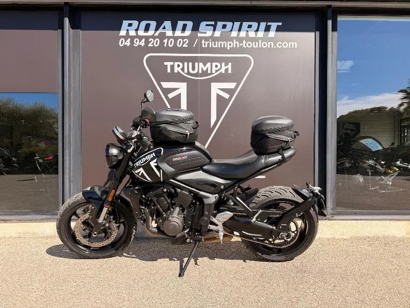 TRIDENT 660