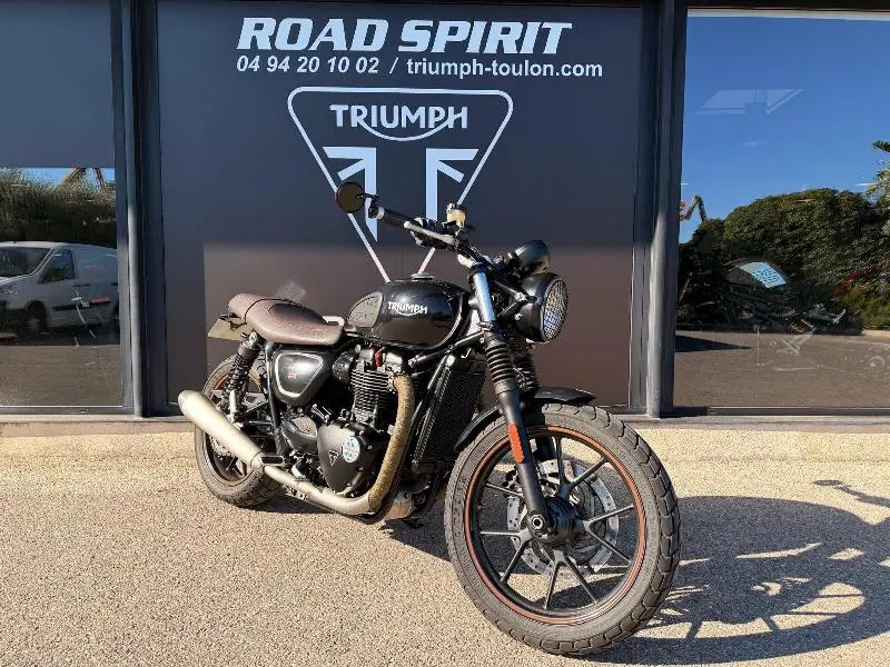 STREET TWIN  900
