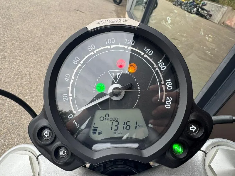 BONNEVILLE SPEEDMASTER 1200