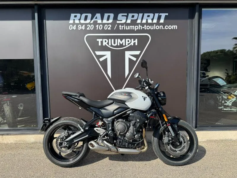 TRIDENT 660