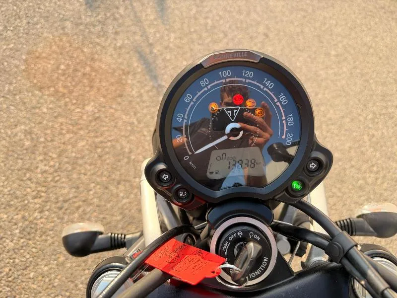 STREET SCRAMBLER  900